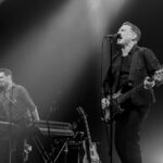 Bryan Adams electriza la Arena CDMX con una noche de rock y éxitos